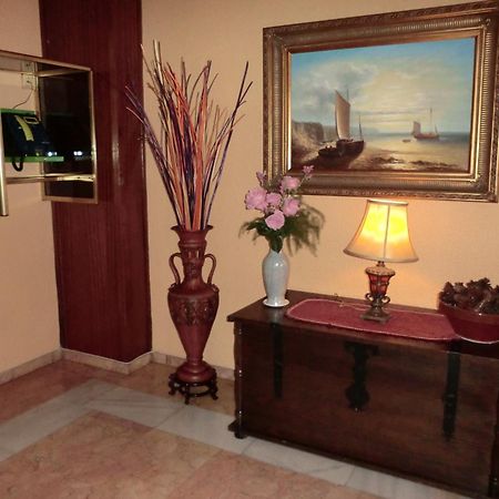 Hostal Restaurante El Paso บายเลน ภายนอก รูปภาพ