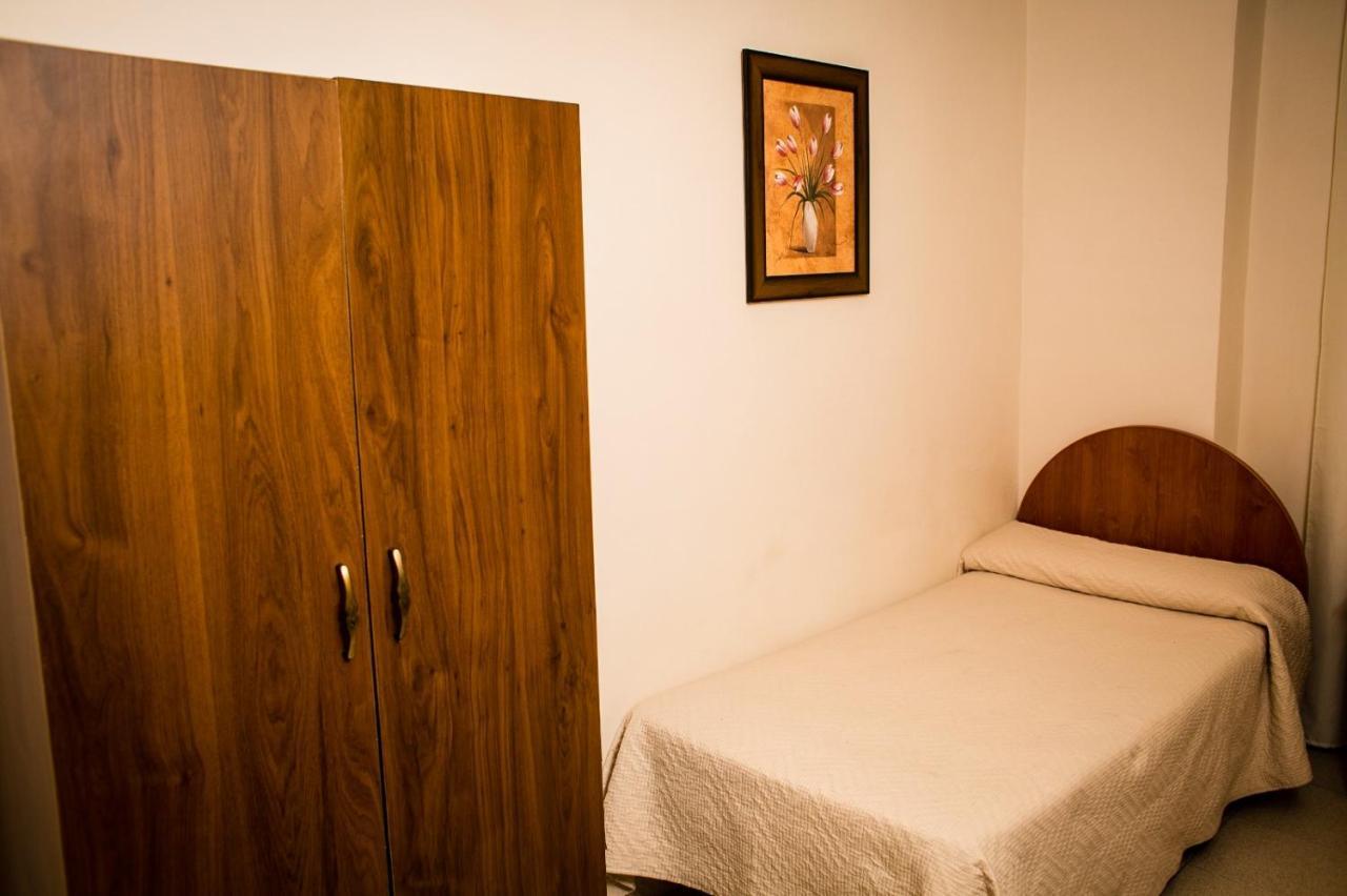 Hostal Restaurante El Paso บายเลน ภายนอก รูปภาพ