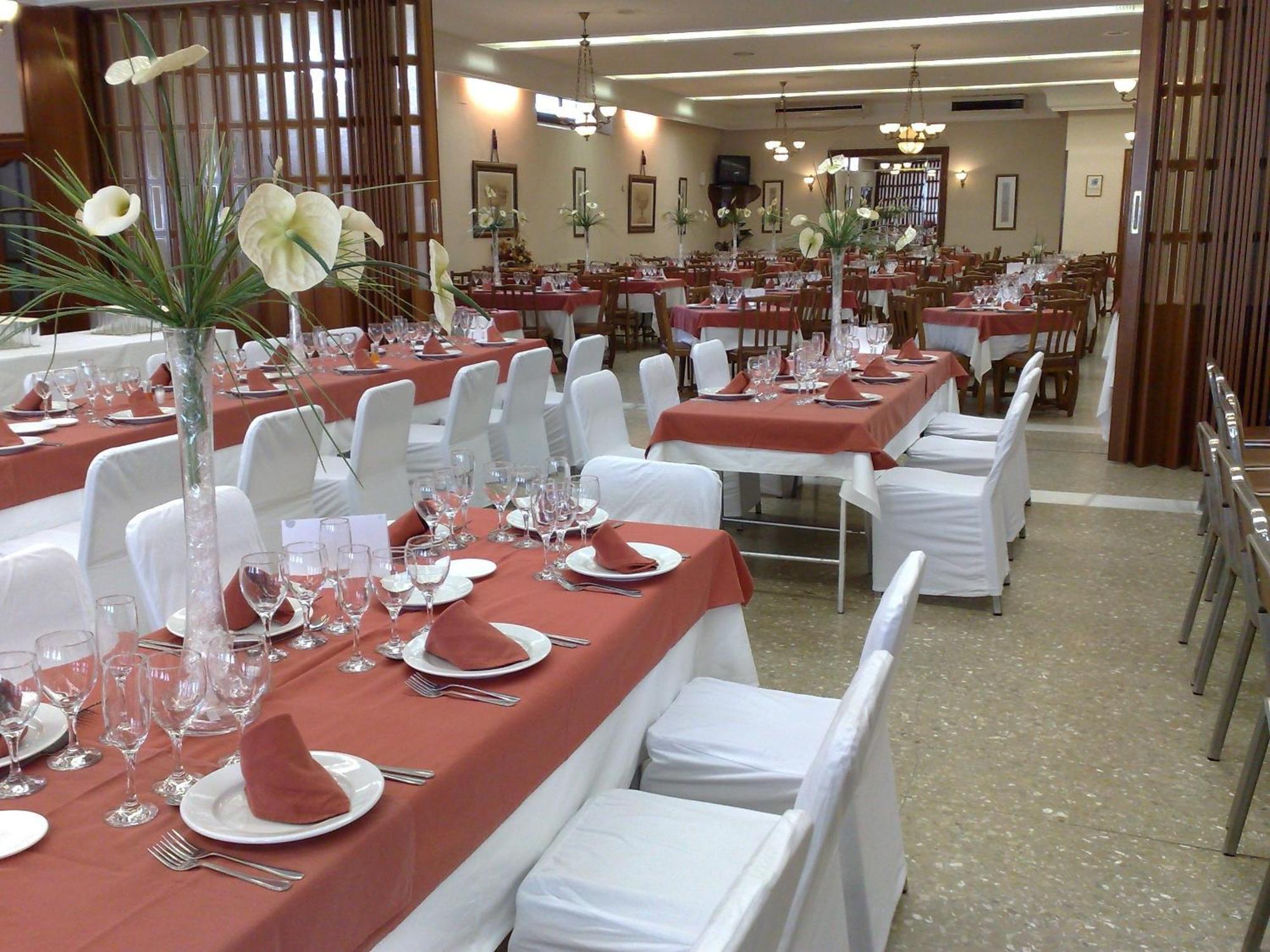 Hostal Restaurante El Paso บายเลน ภายนอก รูปภาพ