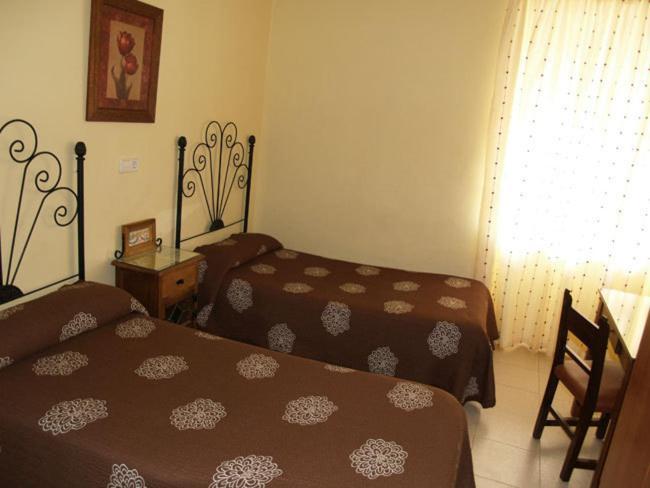 Hostal Restaurante El Paso บายเลน ภายนอก รูปภาพ