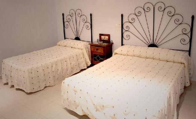 Hostal Restaurante El Paso บายเลน ภายนอก รูปภาพ